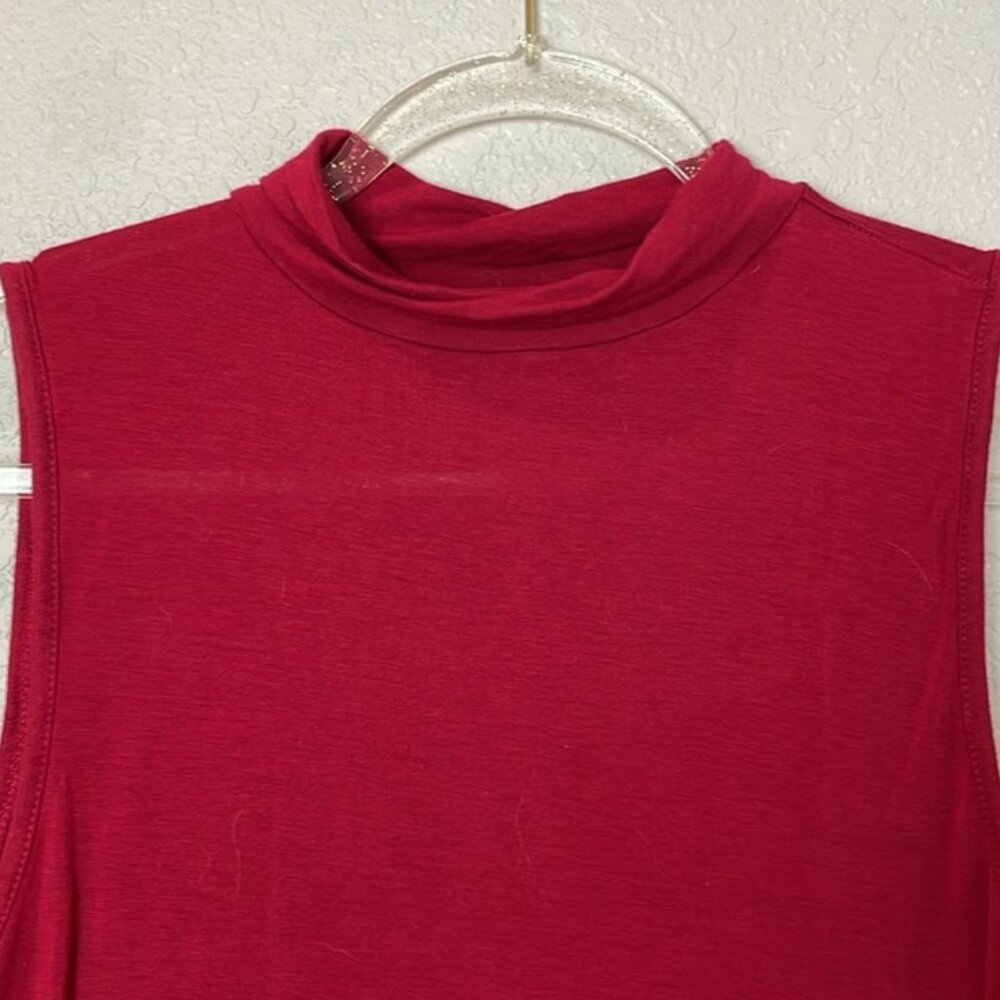 Red Mockneck Sleeveless Soft Basic Top Size M